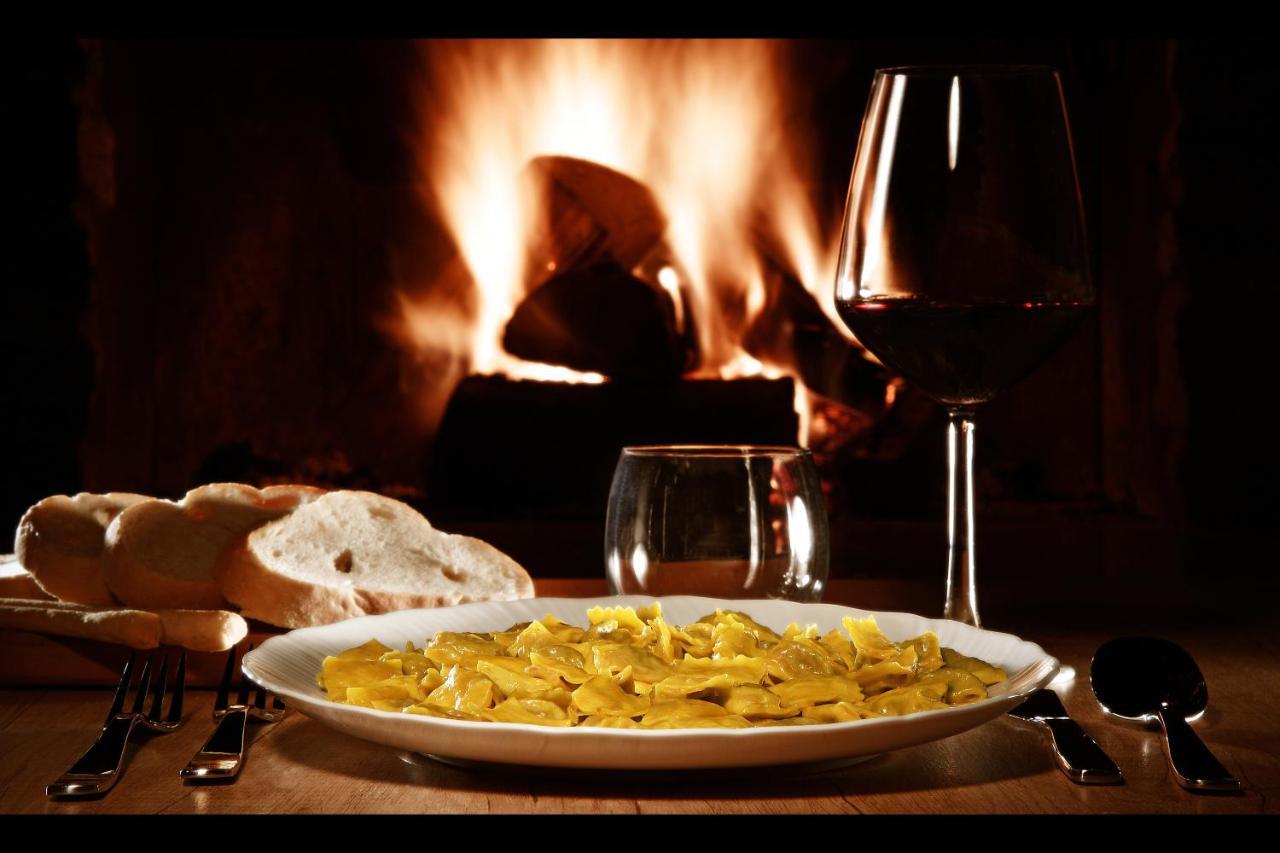 Panoramic Villa Garassino - Country Rooms And Fine Restaurant 트레이소 외부 사진