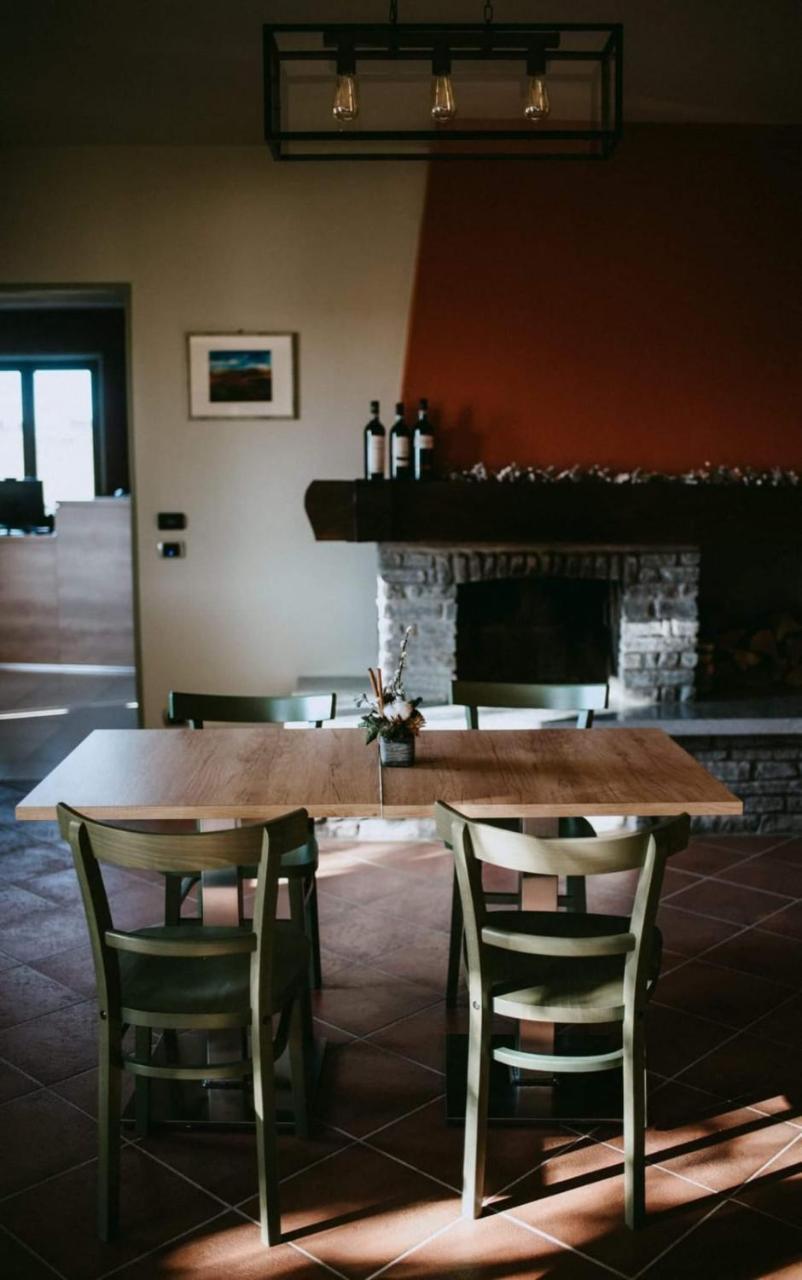 Panoramic Villa Garassino - Country Rooms And Fine Restaurant 트레이소 외부 사진