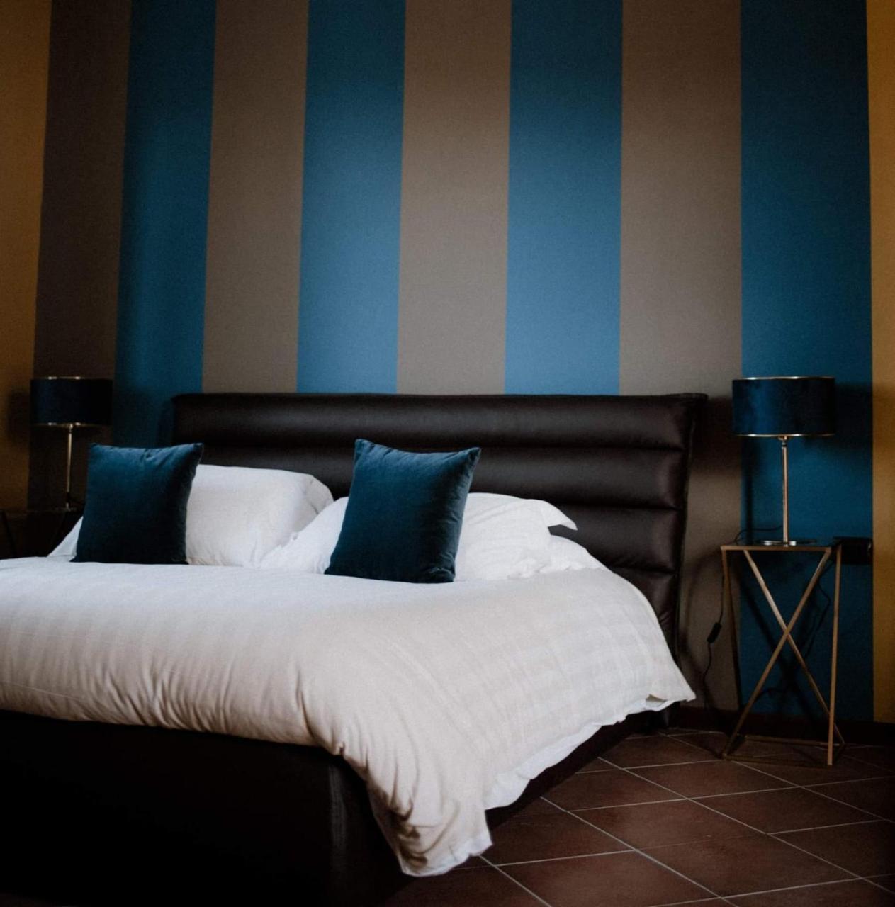 Panoramic Villa Garassino - Country Rooms And Fine Restaurant 트레이소 외부 사진